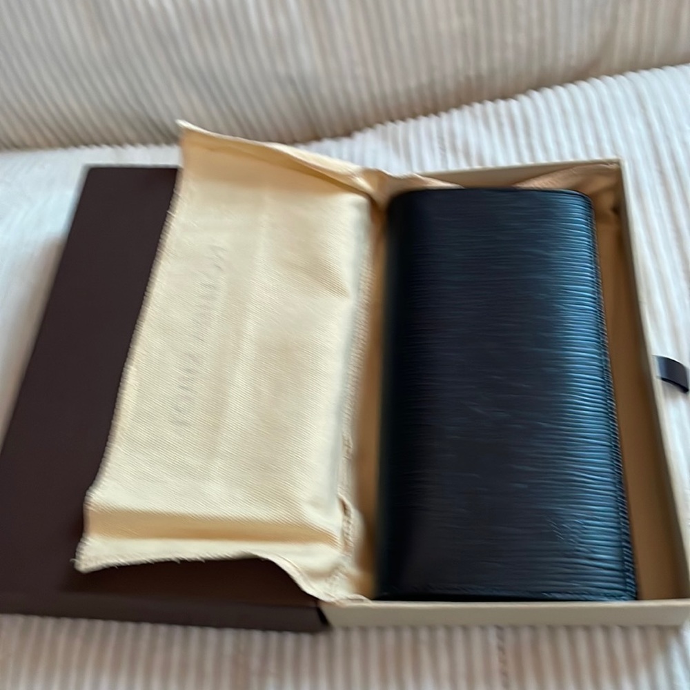 Louis Vuitton Ponchette Black Unisex Wallet Excellent Condition, Never Used